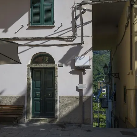 Carina House Daire Corniglia